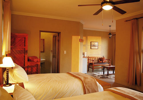 Klein-Aus Vista Desert Horse Inn المظهر الخارجي الصورة